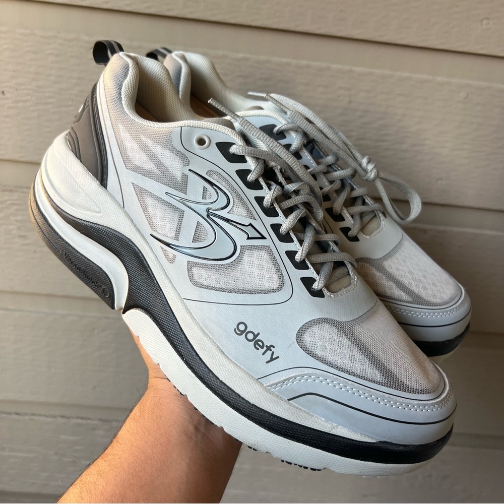 Gdefy Gravity Defyer sz 10.5 mens